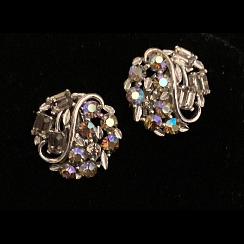 Lisner Rhinestone & Baguette, Clip-On Earrings - Picture 1 of 8